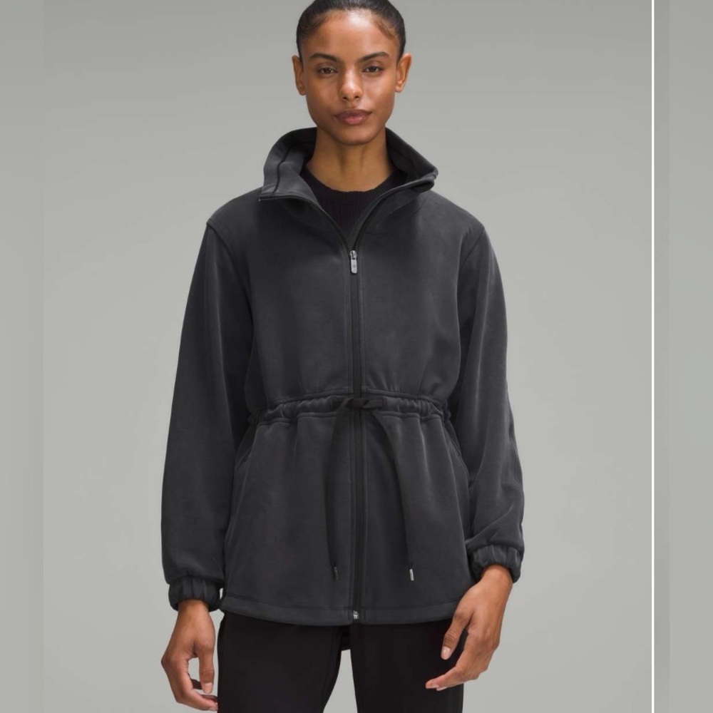 RARE Lululemon Softstreme Cinch Waist Jacket